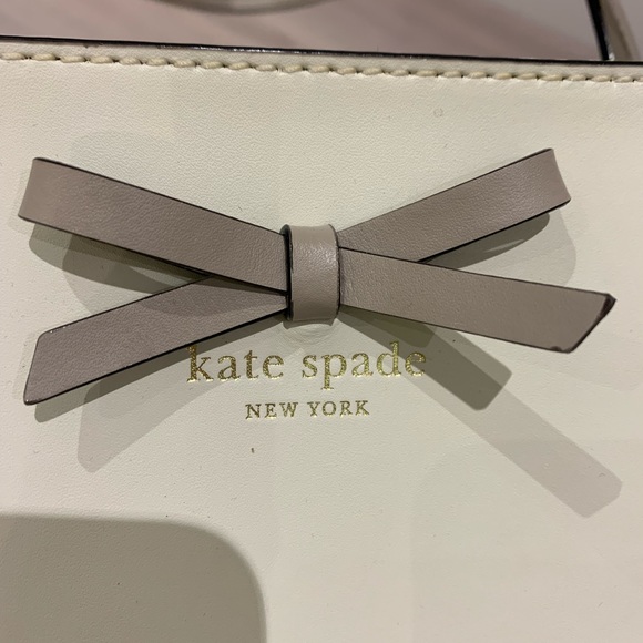 Kate Spade bag 11.5in tall x 15.5in wide - Picture 5 of 7